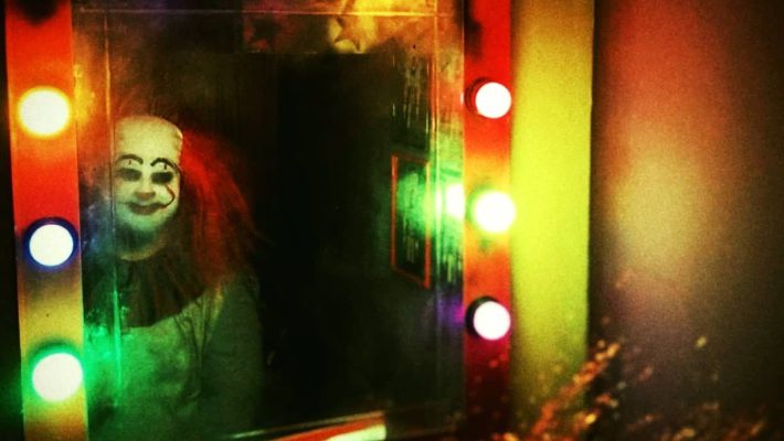 The Mad Clown - The Mindtrap, Χίος